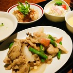 Danryuu - 日替りランチ（豚肉トマト塩炒め）
                      税込810円