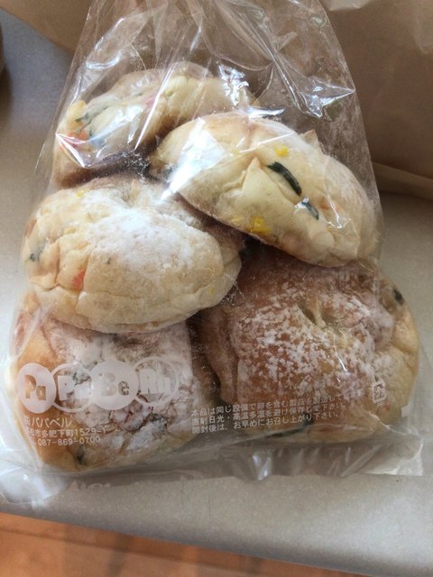 ぶどうパンかわまたリニューアルしたそうですよ！』by シーセー : 石窯