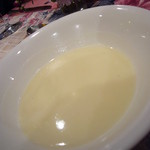 シェ ジロー - A、Bコース（春菊のスープ）