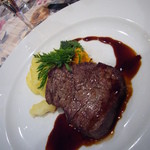 シェ ジロー - Bコース（牛ヒレのステーキ）