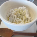 ドンブラボー - しらす茶碗蒸し
