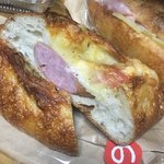 手作りハムとパンの店 こぶたのしっぽ - 