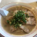 美登里屋 - チャーシュー麺