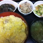 加登長 - カツ丼（850円）