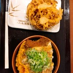 丸亀製麺 - カツ丼 小 (￥490)＆野菜かきあげ(￥130)