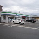 FamilyMart - 外観