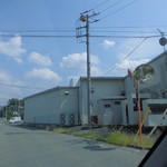 ヤオヨシ - 美術館側から