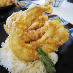 天房 - 九州物の特大穴子。脂が乗っていて、ふわっと。