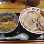 松戸中華そば 富田食堂 - 濃厚特製つけ麺 (1150円)