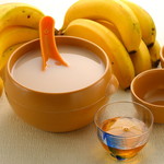 Banana makgeolli (glass)