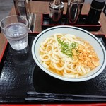 つくもうどん - かけうどん、天かすやイリコは各自お好みで