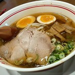 彩華ラーメン  - 醤油ラーメン