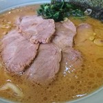 寿々喜家 本店 - ラーメン中盛り(800円)+チャーシュー(200円)