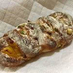 Pane Ho Maretta - キウイフルーツ×パイナップル×ピンクペッパーのセーグル ¥230+税