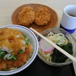 Katsuya - ピリ辛ゆず胡椒のおろしチキンカツ丼+冷た～い小うどん+メンチカツ