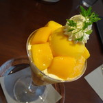 90448437 - マンゴーパフェ
