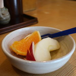 小料理 東 - オレンジとリンゴ