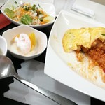 ママズ キッチン - チキンオムライス　780円
