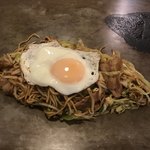 九十九 - 目玉焼きのせ