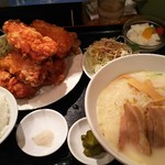 天福 - 唐揚げ定食￥1080(とんこつラーメン)