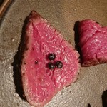 肉割烹 上 - ウワミスジのタタキ