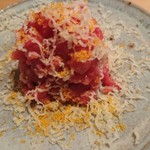 肉割烹 上 - ランプのタルタルユッケ