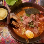 マジックスパイス - トムヤムラーメン(1200円)です。