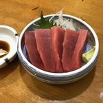 鳥こう - まぐろ。身がしまってておいしいのです。