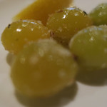 炭火焼酒亭ローリンストーン - 旬ぎんなん串（２本）　ズームアップ