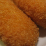 炭火焼酒亭ローリンストーン - はまぐりのクリームコロッケ　ズームアップ