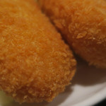 炭火焼酒亭ローリンストーン - はまぐりのクリームコロッケ　ズームアップ