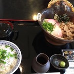 花山うどん 本店 - 鬼ひも川としらす小丼