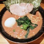 輝道家 - 「ラーメン(680円)+半熟味玉(100円)+のり増し(60円)」です