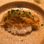 虎白 - フカヒレと雲丹の飯蒸し