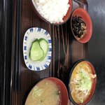 越後市振の関 お食事処 - モツ煮定食