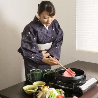 ワンランク上の接客が本物のすき焼きを香ばしくお作りします。