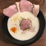 コジーナ邸 鶏白湯ラーメンと豪快な居酒屋料理＆鍋 - ミックストッピング1050円