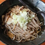 そば処蕃山 - 冷たい肉そば  500円