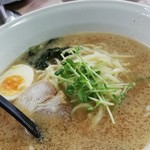 昌龍 - セットのラーメン