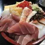 寿司富 - ちらし寿司すりきり