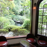 横浜うかい亭 - お待合い