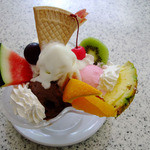 Oshokuji Dokoro Kissa Self - パフェ・トリプルデリシャス800円