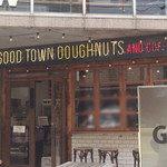 グッド タウン ドーナツ - 入口

