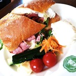 パストラミサンド ソフトフランスパン 1000円