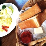 グラウビュンデン - ブレックファストセット 1000円