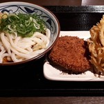 Marugame Seimen - ぶっかけうどん大・厚切りハムカツ・野菜のかき揚げ