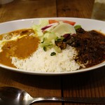 BLAKES for JOURNEY - ビーフとバターチキンカレーのコンビネーションM(1300円 税込)