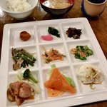 旬菜食堂 栗 - ランチビュッフェ(\1,100)　フェアメニュー・和惣菜各種