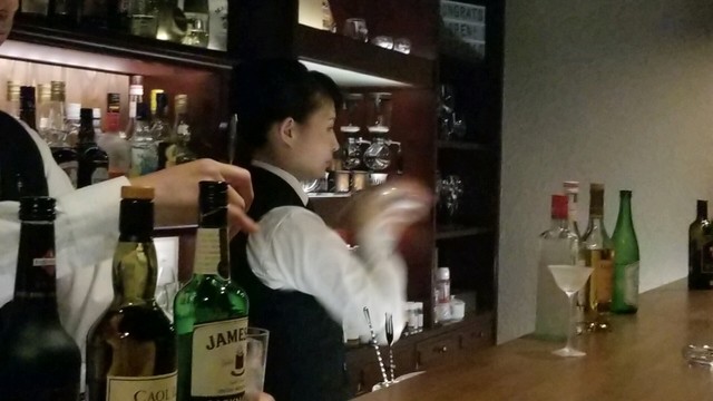 オーナーバーテンダーは腕良しトーク良し器量良し By 地獄の使者h バー エース Bar A S 瓦町 バー 食べログ