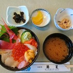 鱗晃 - 海鮮丼 1800円